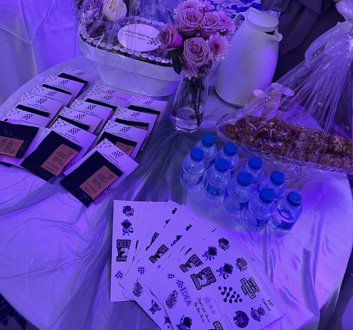 llojain22's tweet image. بكل سعادة وحب أشكر @AIPioneer_sa لمساهمتهم الكبيرة في إنجاح معرض #AIDEA 🦾 

وسعادتي أكبر بنجاح الظهور الأول للنادي وبكوني عضوة في هذا الفريق المليء بالحب وروح الفريق💫 
كل الشكر والتقدير لقائد النادي @i13tb والنائبة @i_person90 ، ولكل من بذل جهدًا وساهم في هذا النجاح المشرّف🤍🤍