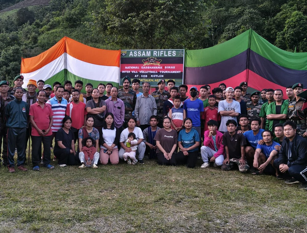ASSAM RIFLES ORGANISES INTER VILLAGE VOLLEYBALL TOURNAMENT ON THE OCCASION OF NATIONAL SADBHAVANA DIWAS IN MANIPUR
#AssamRifles organised an Inter Village Volleyball Tournament at Kotlen, Kangpokpi District of Manipur, on the occasion of National Sadbhavana Diwas on 20 Aug 2025.