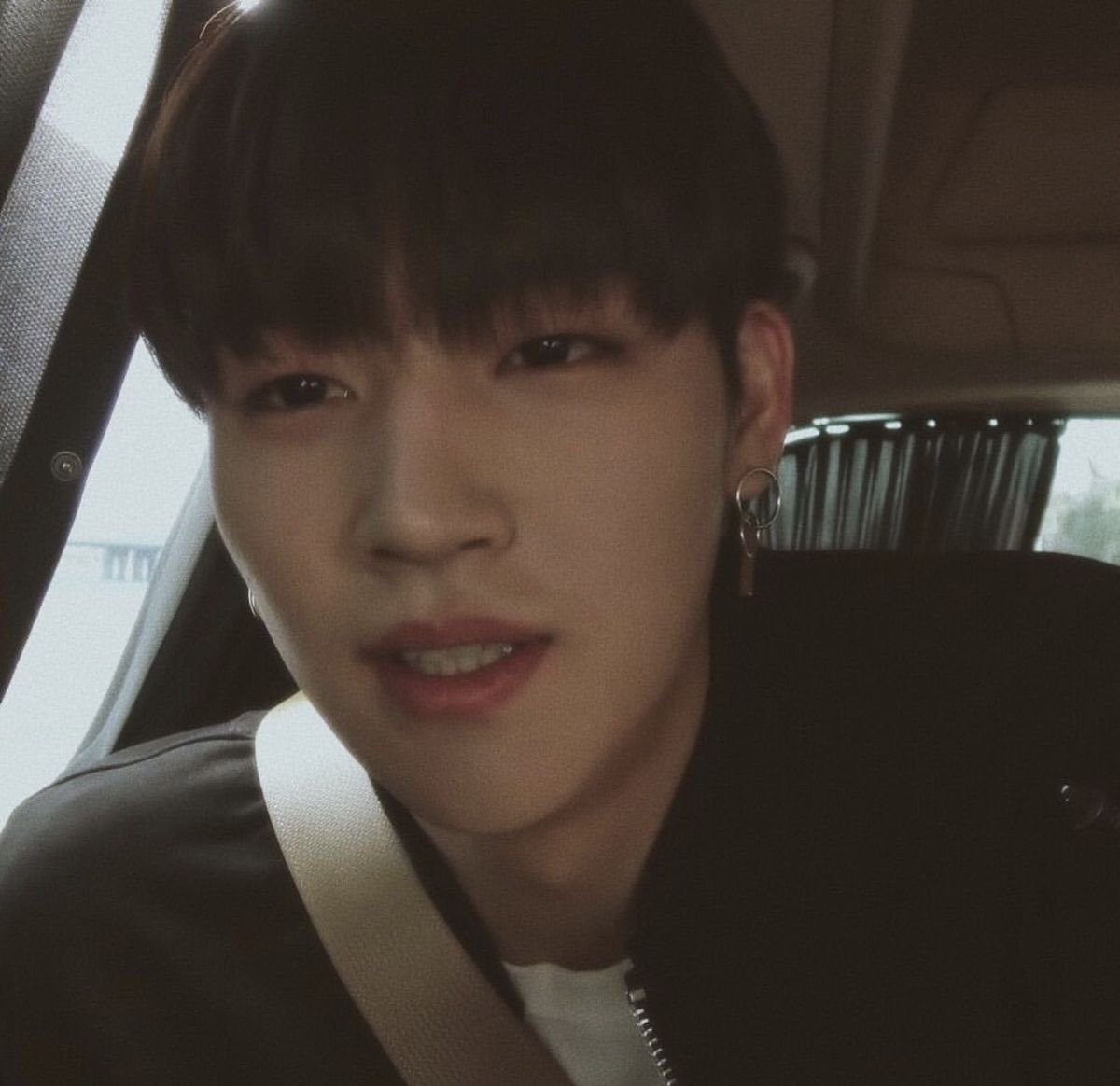 jaybfam's tweet image. #갓세븐_트친소 #아가새_트친소

뽐녕합니다 그리고 합시다🫰🏻
가끔.. 그림도 그려요
가끔.. 움짤도 만듭니다
가끔.. 영상도 만듭니다

커밍순 떳길래 같이 기뻐하고싶어요제발💕!!!