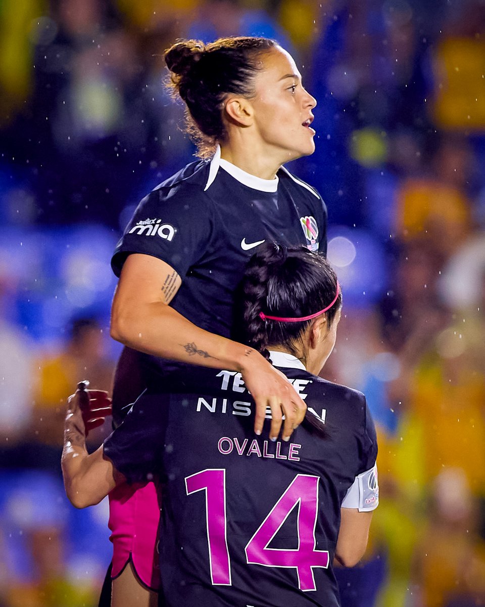 TigresFemenil's tweet photo. 🫂 ¡Abrazo de gol! https://t.co/WD0tTRLzb1