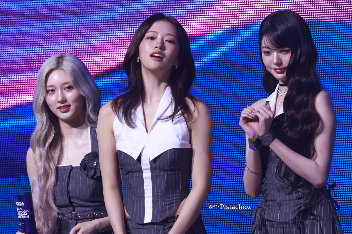 zwycoder's tweet image. 250821 🐿️🐶🐰

#아이브 #IVE #가을 #Gaeul
#유진 #Yujin #원영 #Wonyoung