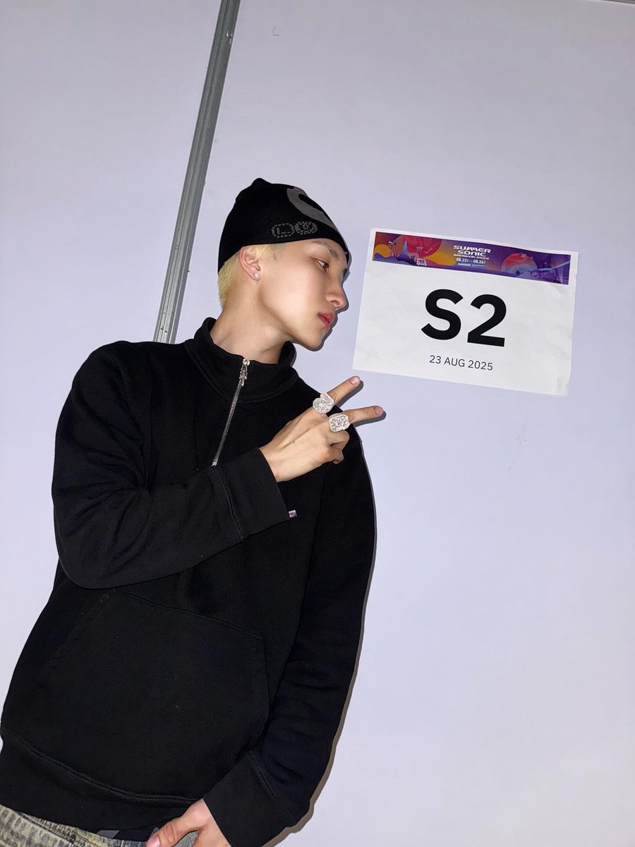 Noeul_lee6's tweet photo. Le goo!! 🔥 #S2xSummerSonicBKK #summersonicbkk2025 #S2TheSunset #Horizone https://t.co/i9kg1JtHuJ