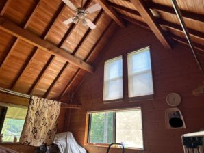 空き家バンク【売買】250万円 岐阜県中津川市加子母　眺めの良い高台・囲炉裏有　庭・東屋・バルコニー・ロフト付き１ＬＤＫ２階建別荘　上下水道 loghouse.sumai.biz/27065