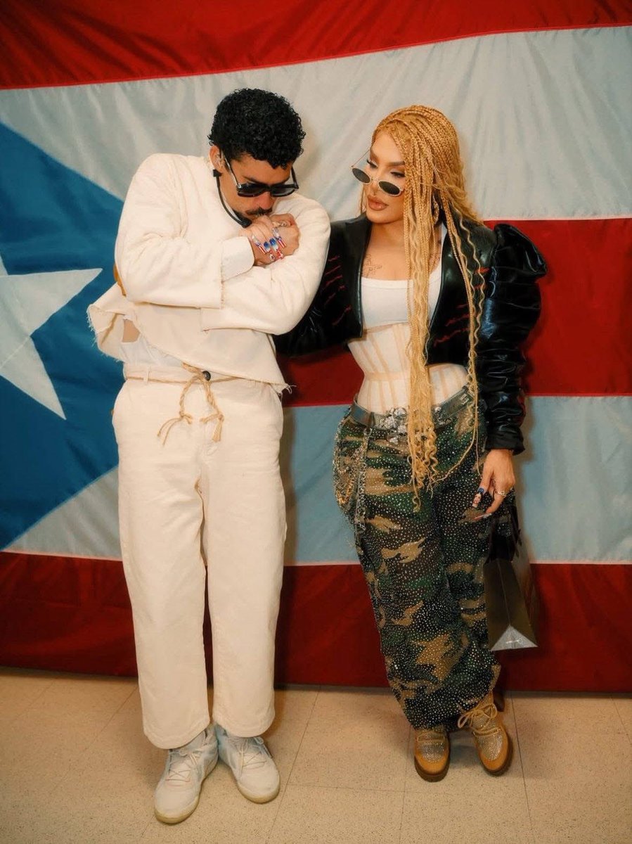 El Rey &amp; La Reina 👑❤️🩵🤍