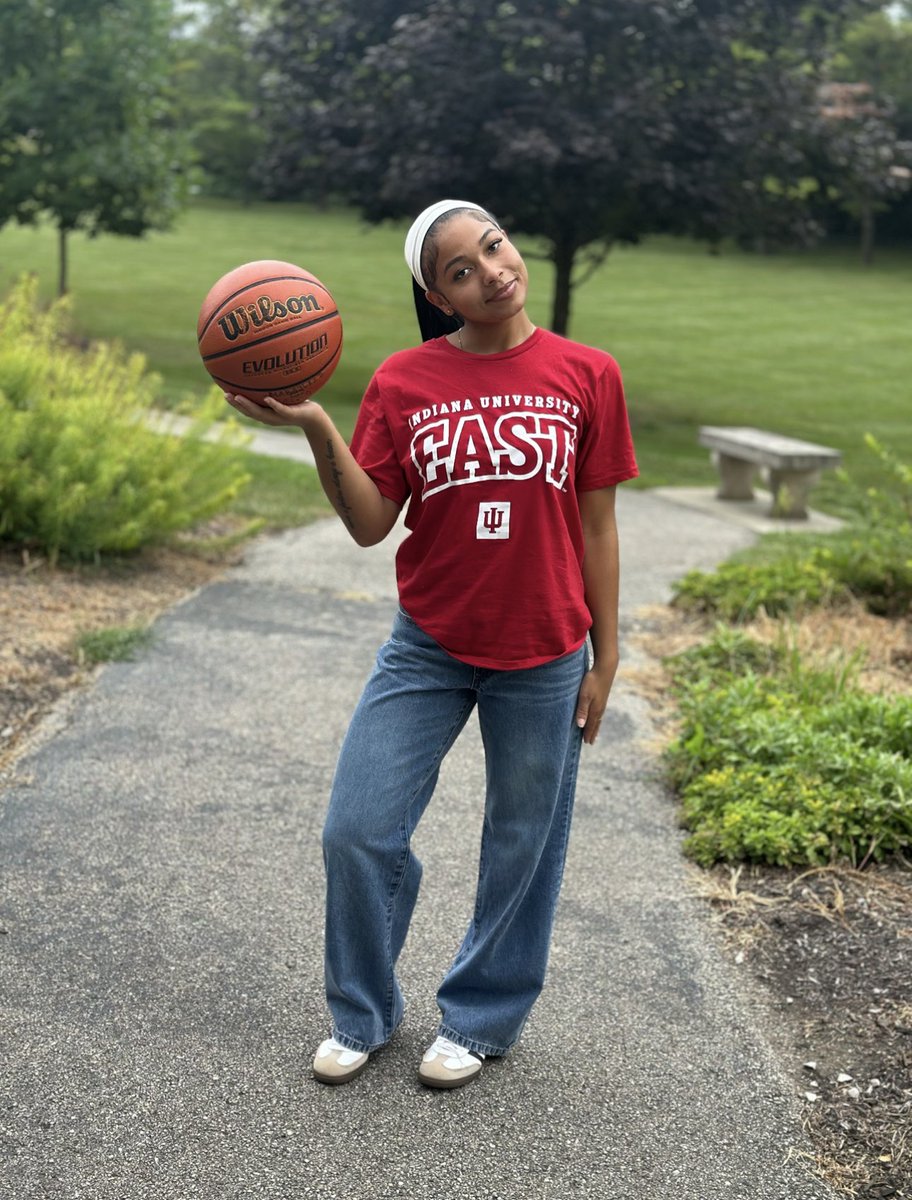 Makaylee Butts (@makayleebutts07) on Twitter photo I want to thank my parents, family, and coaches for the constant support. I'm excited to announce my commitment to Indiana University East to continue my academic and athletic career. Thank you coach shawn for believing in me!! Can’t wait to become a Red wolf!!
<a href="/GoWolvesCoachSC/">Shawn Chaffin</a> I want to thank my parents, family, and coaches for the constant support. I'm excited to announce my commitment to Indiana University East to continue my academic and athletic career. Thank you coach shawn for believing in me!! Can’t wait to become a Red wolf!!
<a href="/GoWolvesCoachSC/">Shawn Chaffin</a>