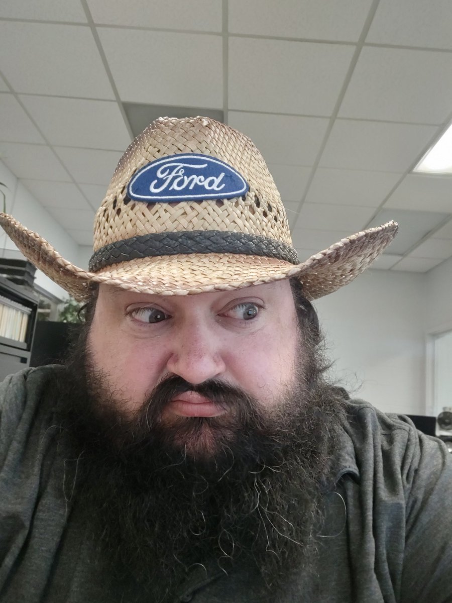 sethticles37's tweet photo. What games are we playing currently? https://t.co/nHLL4AmoRo