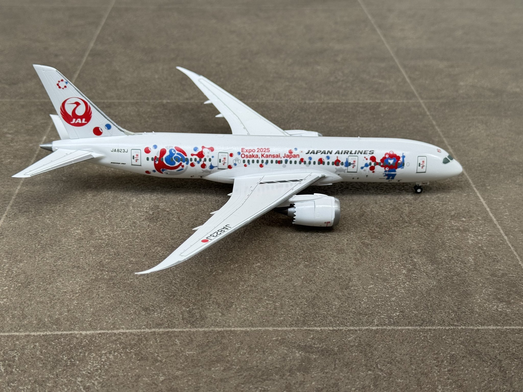 期間限定　Ph 1/400 JAL Boeing787-8 JA823Jです。 JA823J] Boeing 787-8 Dreamliner Japan Airlines (JAL) 日本