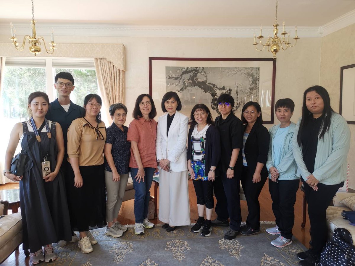 Sophie_Chou168's tweet photo. A busy day with guests from NCKU https://t.co/ndZtvEdFsS