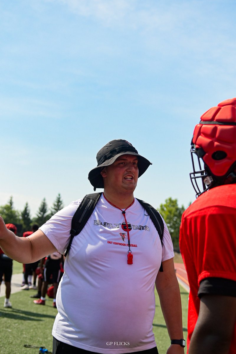 Coach Stank tweet media