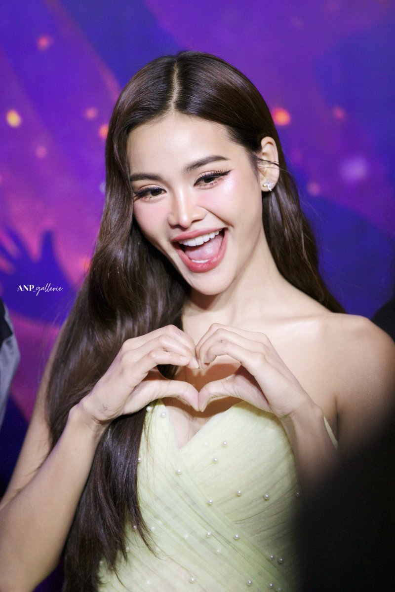 ANP_Galleries (@anp_galleries) on Twitter photo วันนี้ตื่นมายิ้มมากกว่าทุกวัน เพราะเราจะได้เจอกัน “โคตรจะคิดถึง” แฮปปี้ๆตลอดทั้งวันเลยนะคะ 😊💛✨
LIMITLESS TALENT ENGFA23
#อิงฟ้ามหาชน #อิงฟ้าวราหะ <a href="/EWaraha/">Engfa Waraha (ตัวจริง)</a> วันนี้ตื่นมายิ้มมากกว่าทุกวัน เพราะเราจะได้เจอกัน “โคตรจะคิดถึง” แฮปปี้ๆตลอดทั้งวันเลยนะคะ 😊💛✨
LIMITLESS TALENT ENGFA23
#อิงฟ้ามหาชน #อิงฟ้าวราหะ <a href="/EWaraha/">Engfa Waraha (ตัวจริง)</a>