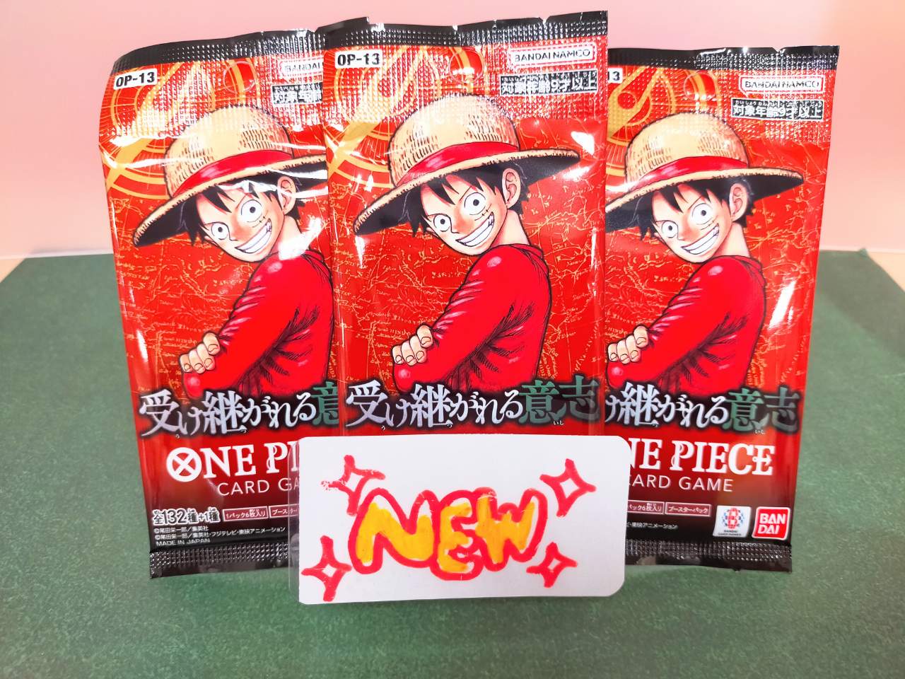 値下げ中【受け継がれる意志】ルフィ レッドコミパラ 1枚 (初期傷あり) 受け継がれる意志】ルフィ レッドコミパラ 1枚 (初期傷あり) ONE