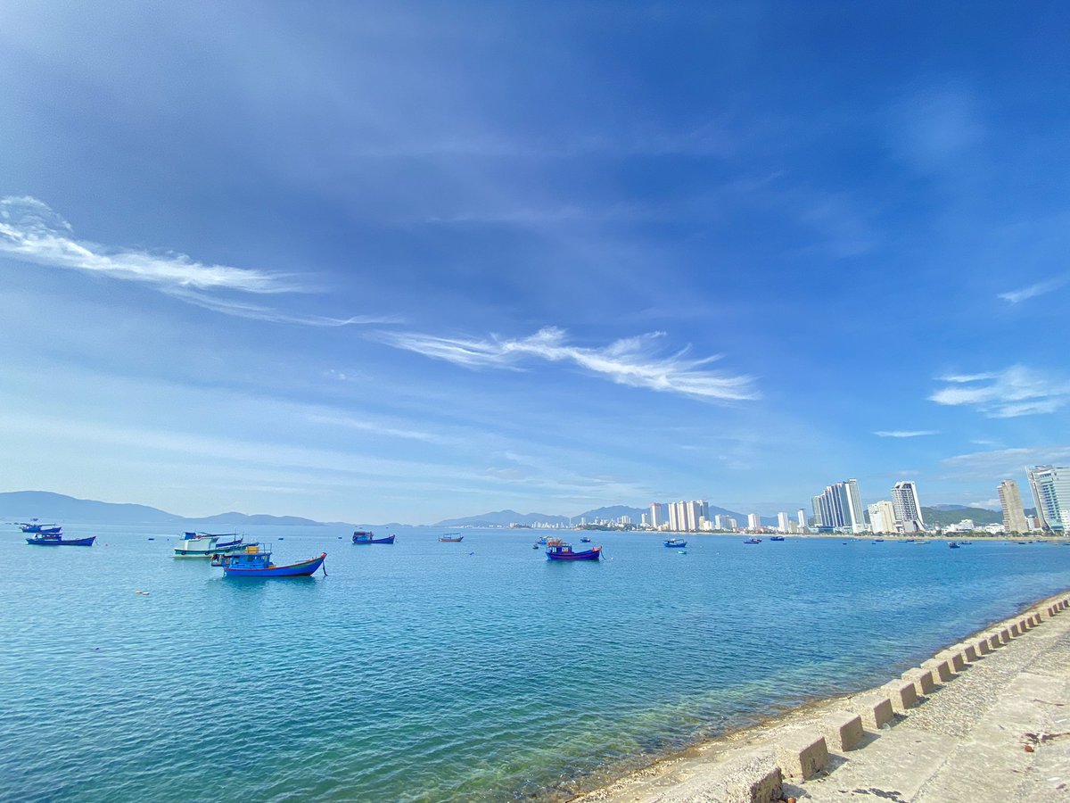 skai_419's tweet photo. 明日楽しみー！
あと、海むちゃ綺麗
#Running #Nhatrang https://t.co/8aKA1E25Q5
