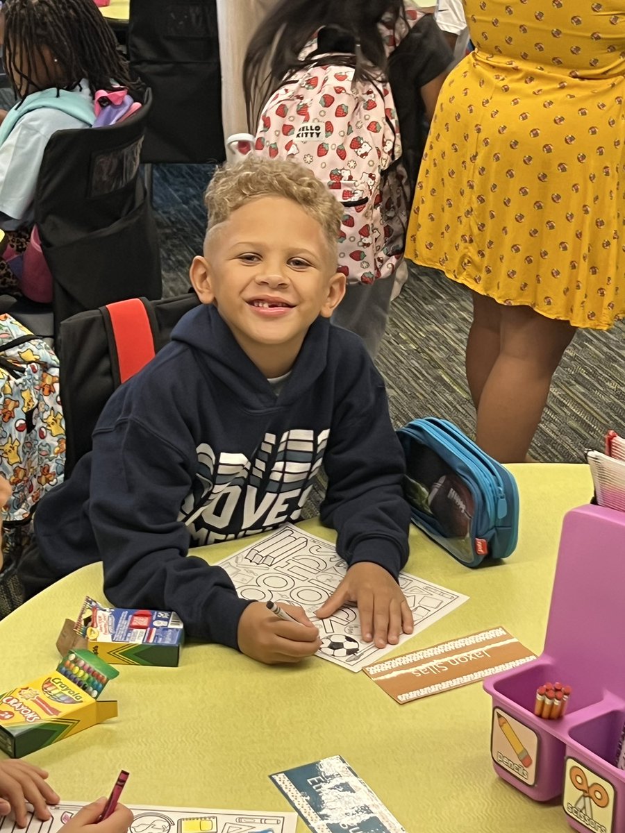 Silas_AMS's tweet photo. This is my first year to not have any of my babies on campus with me, but it is so much easier on my mama heart when I know they have @HumbleISD colleagues looking over them. @HumbleISD_GE https://t.co/Mm2jQIsBBc