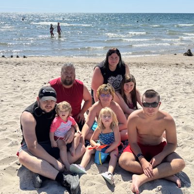 AcesLoaded tweet media