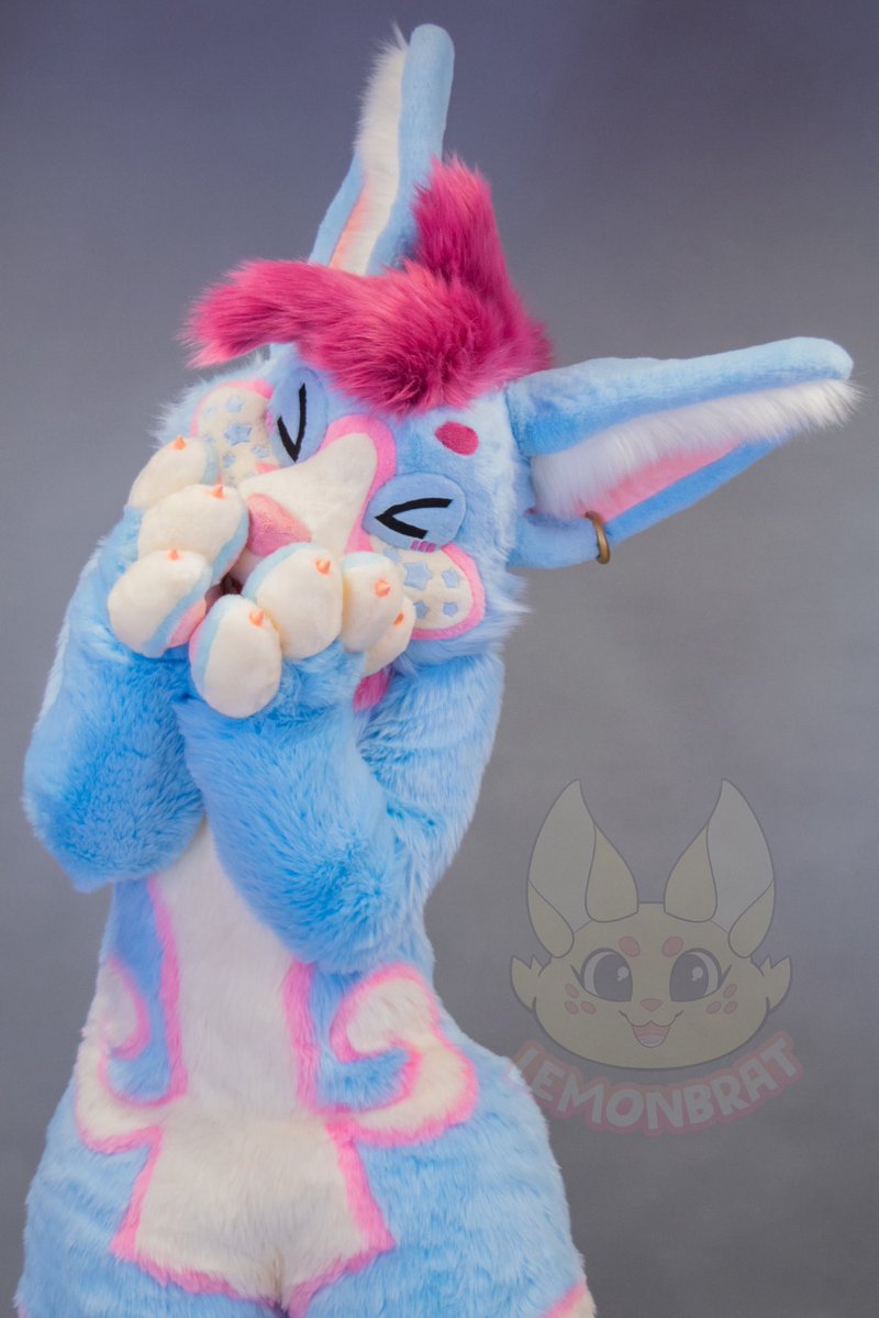 Lemonbrat@GSFC!✊🏻✊🏼✊🏽✊🏾✊🏿 (@lemonbrat) on Twitter photo Ohai!!! Chromwich is soooo expressive, and has such pretty pink piping throughout their design!🥰
Owned by <a href="/SplettoBrad/">Bradley Boi</a>, and there are more photos in the comments! Ohai!!! Chromwich is soooo expressive, and has such pretty pink piping throughout their design!🥰
Owned by <a href="/SplettoBrad/">Bradley Boi</a>, and there are more photos in the comments!