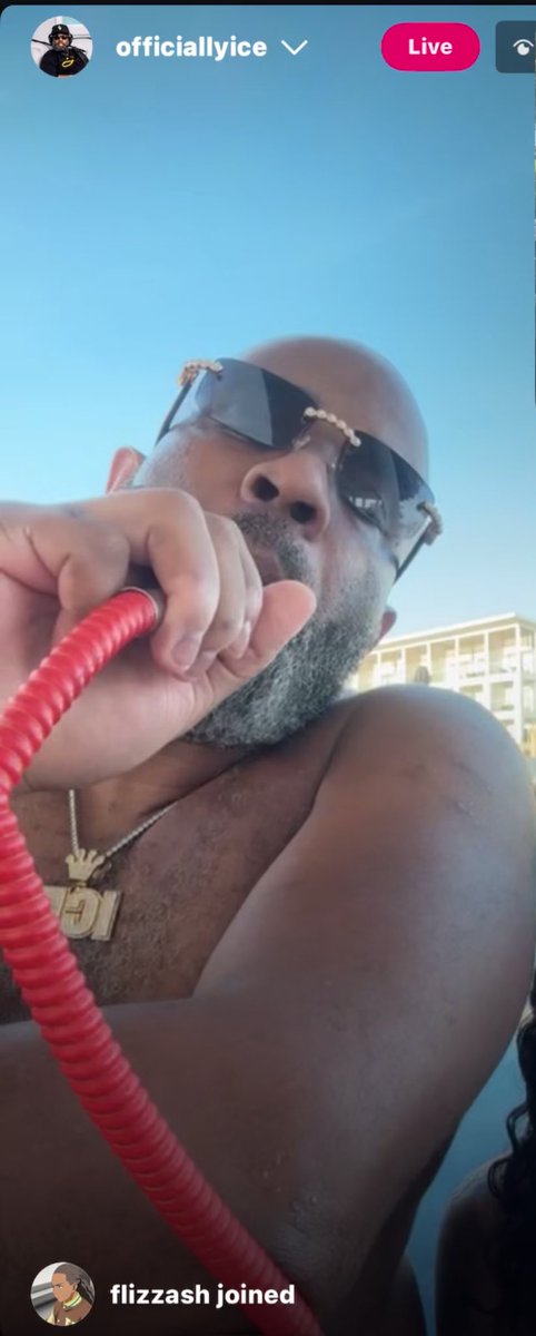 Limitlessable's tweet image. This ur mans? @JoeBudden @JoeBuddenPod @OfficiallyIce @ThatsThatIsh @parksmusic @QueenzFlip @MissMelyssaFord @emannymusic