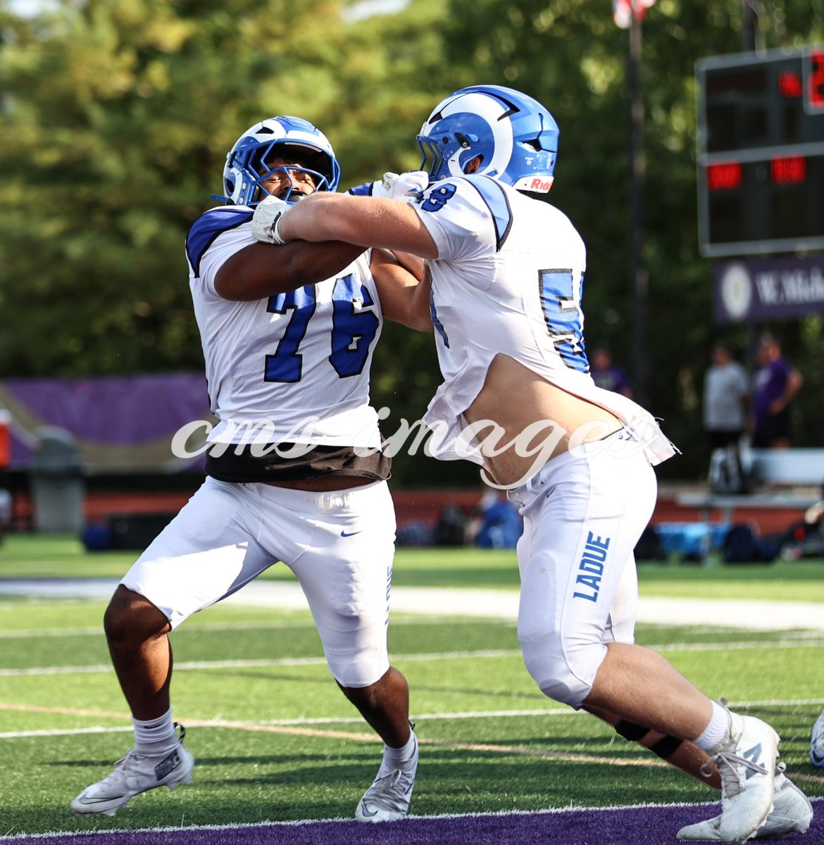 ChrisSchmitz168's tweet photo. “A Dawg Day Jam-4-Thee”
The annual late August prep pre-season football jamboree featuring varsity squads from @CBCFootball @mcnfootball @Howell_FB @LadueRamsFB was played tonight under perfect conditions on the campus of CBC High School. @scoreboardguy @MissouriScoop #STLPrep https://t.co/NdiFhHZYKe