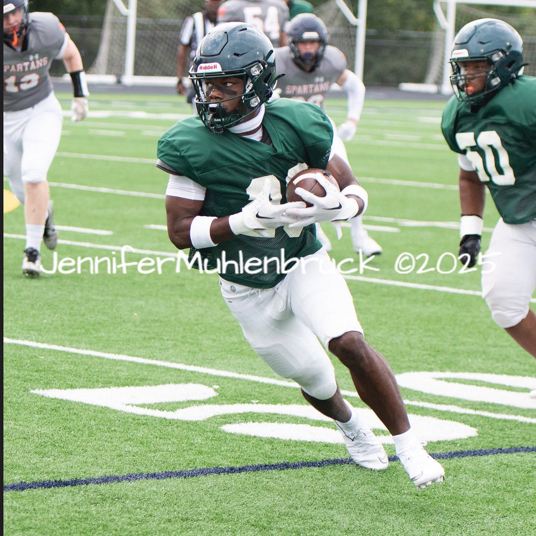 Jenmuhlenbruck's tweet photo. CFHS Varsity Football Scrimmage vs West Springfield - Pictures are up on https://t.co/lUnb9Ng56w
ππππ#CForge https://t.co/9v9TjcN5Hk