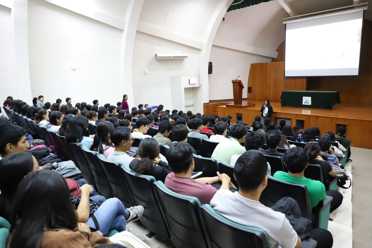 SUNEO_UNSIS's tweet photo. 📚 Como parte de las Pláticas de Introducción a la Vida Universitaria (PIVU), esta semana se impartió el tema de Autoestima, a las y los aspirantes del Curso Propedéutico 2025. https://t.co/UncBJnBzFo
