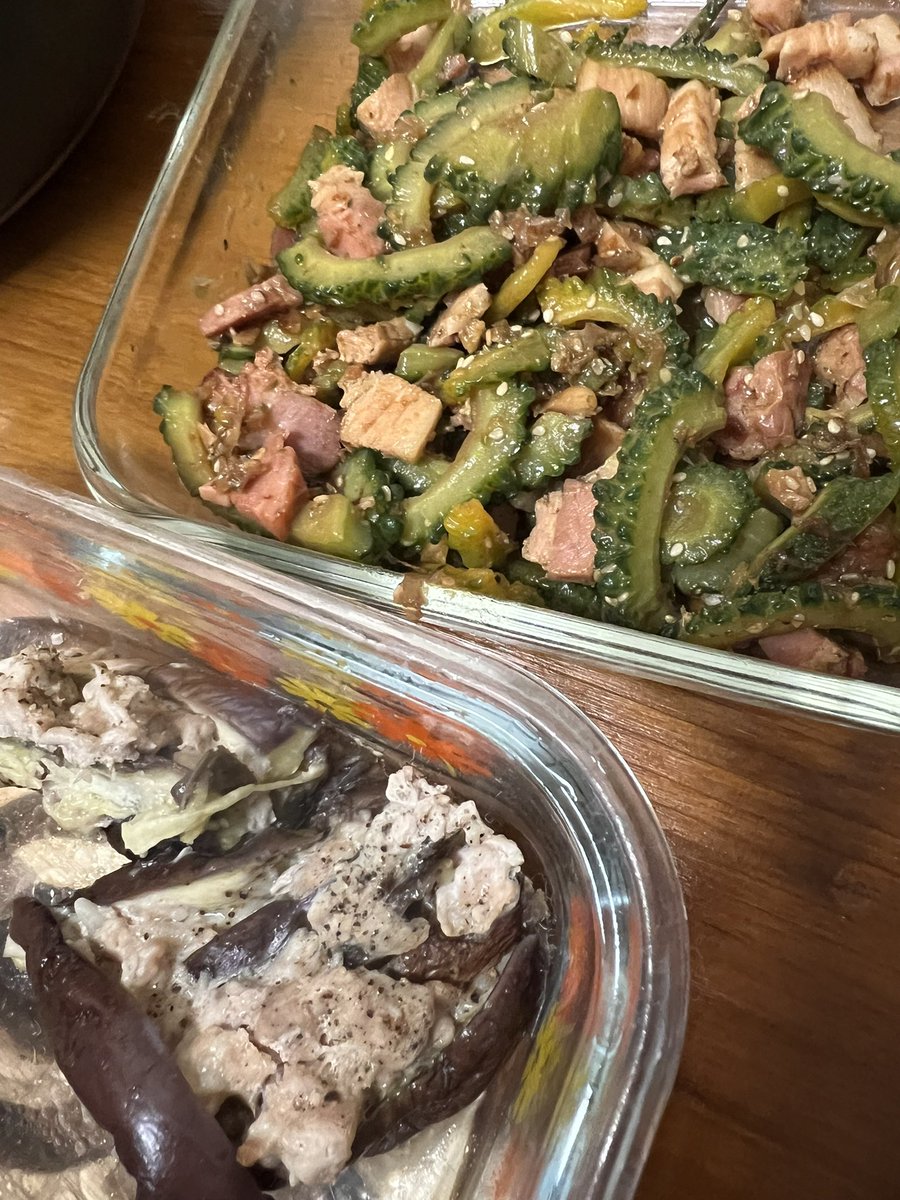 でもってゴーヤもなんだかんだで21本目ぇ〜！ベーコンきんぴら。