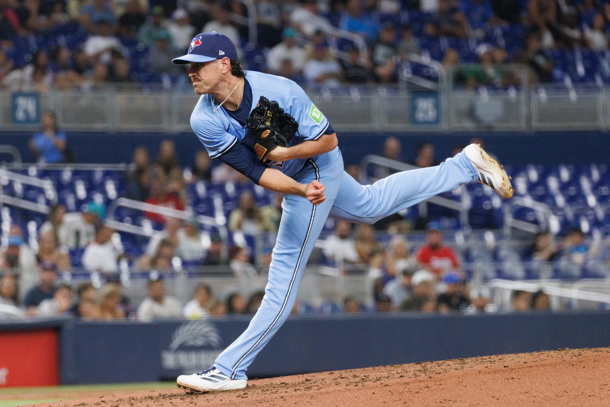 Blue Jays pitchers with 9+ strikeouts and 0 walks in their debut: Shane Bieber. That's it. #lightsupletsgo