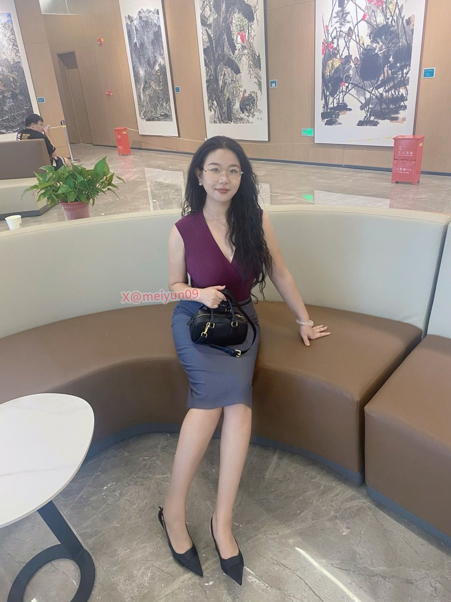 是否紧闭眼眶，眼角的泪就不会轻易地落下。 https://t.co/vJDgEMcDND