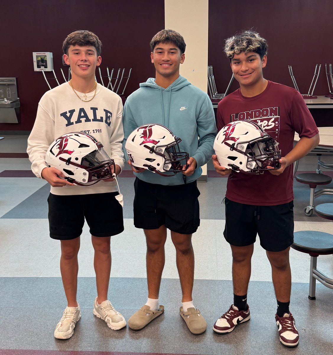 These dudes, <a href="/CarreonMax19/">Max Carreon</a>, <a href="/MaddoxJennings3/">Maddox Jennings</a>, &amp; <a href="/ClaryConnor18/">Connor Clary</a> were teammates on the 7U Lone Star Rebels. Now they suit up for London football.