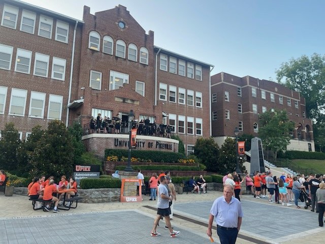 Tonight, our freshmen joined a tradition that every Bear before them had taken the walk up the 99 stairs. ⬆️🐻

It’s more than just steps… it’s a reminder that they are part of something bigger than themselves. We’re proud of every single one of them. #BearNation #UPikeTradition