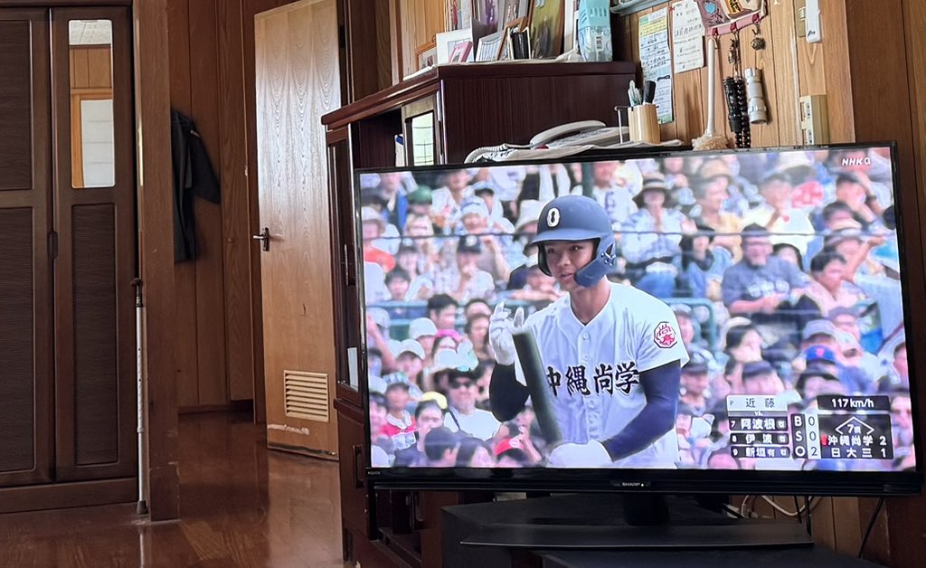 妻方に里帰りのタイミングで日大三と沖縄尚学の決勝戦

地元は凄い盛り上がり！
どちらもチバリヨー