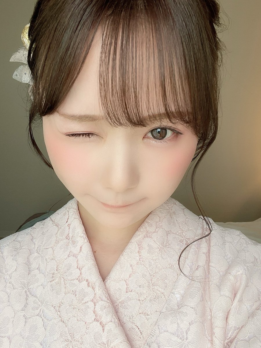 恋に落ちてみるみる？🤍🎀 https://t.co/YJ0ECSRQzK