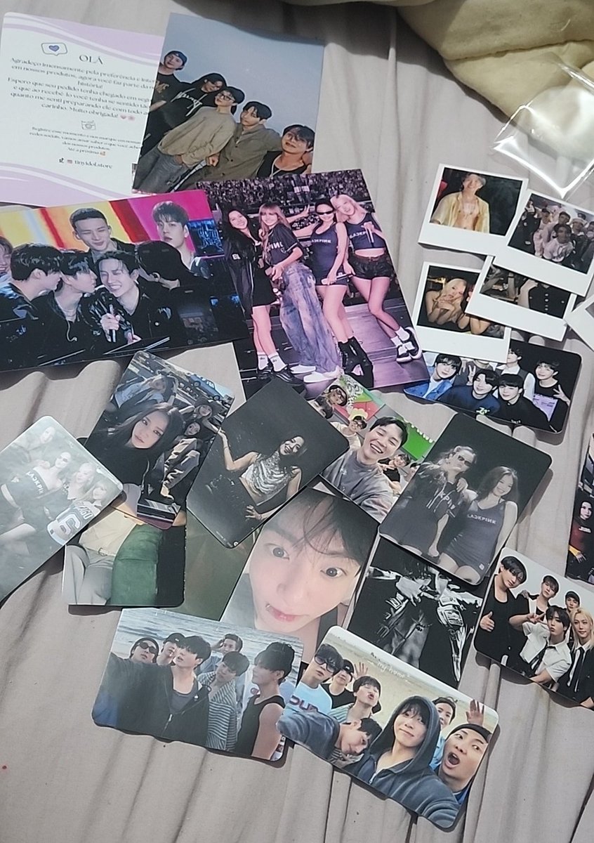 pjfiltergb's tweet image. Simplesmente apaixonada por esse kit da @tinyidolstore fez pra mim, minha mochila fico linda com novos item, obrigada amg fico tudo perfeito 🥺💜