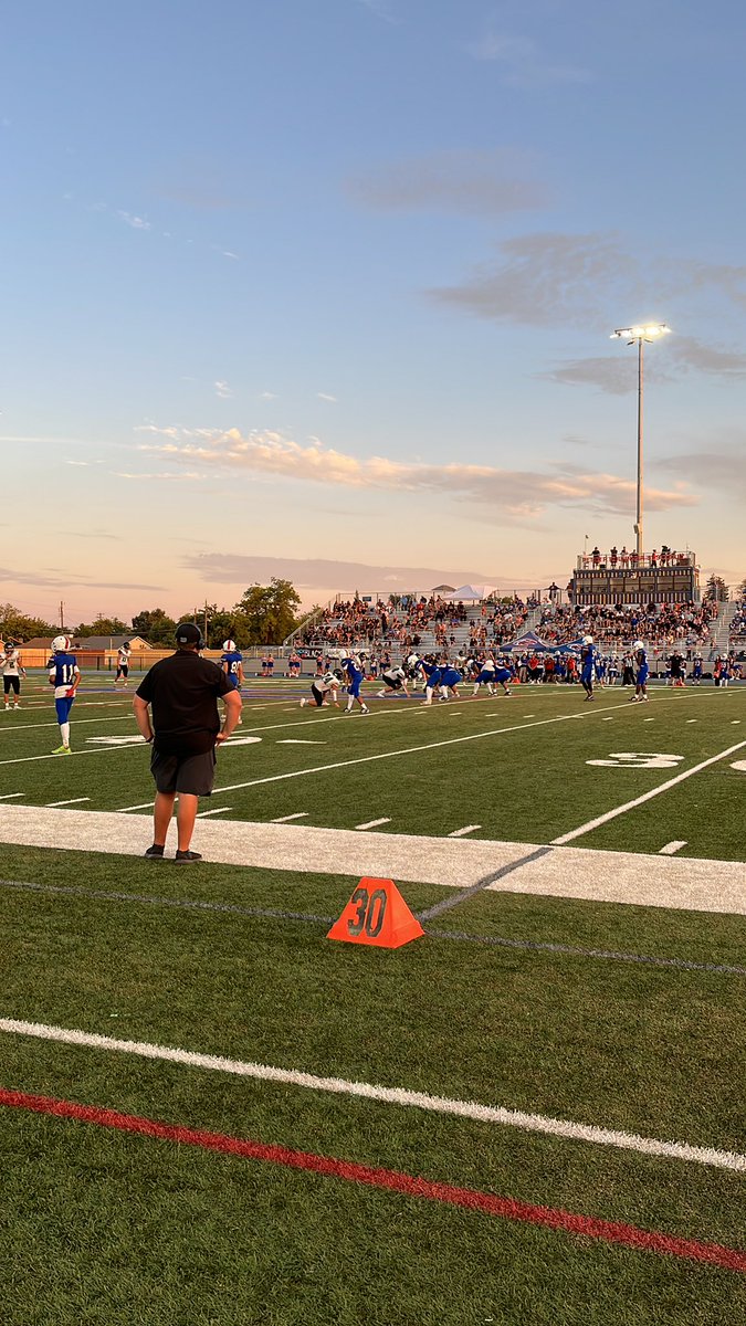 The sun is setting as JV finishes here at <a href="/KBFTsports/">Christian Brothers Athletics</a> where soon <a href="/BrothersVarsity/">Christian Brothers Football</a> will face <a href="/12BridgesFball/">Twelve Bridges Raging Rhinos Football</a> in what will surely be a great opener to the high school 🏈 season. Ill be on the 🎤 for <a href="/ABCJAMPro/">ABC JAM Productions</a> and will have a ✍️ later for <a href="/WCPSacramento/">West Coast Preps Sacramento</a>