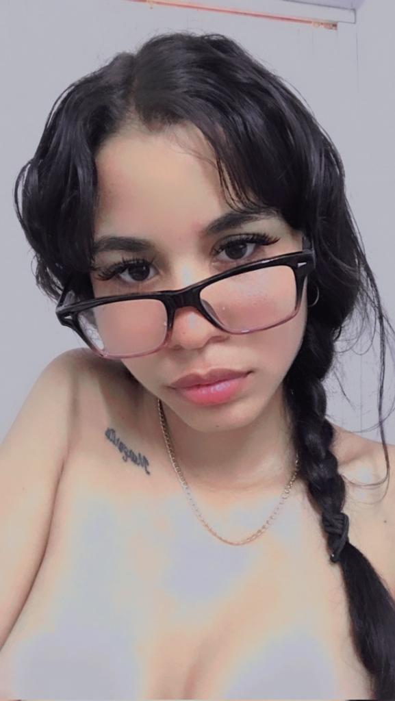 Amy glz﷼ tweet media