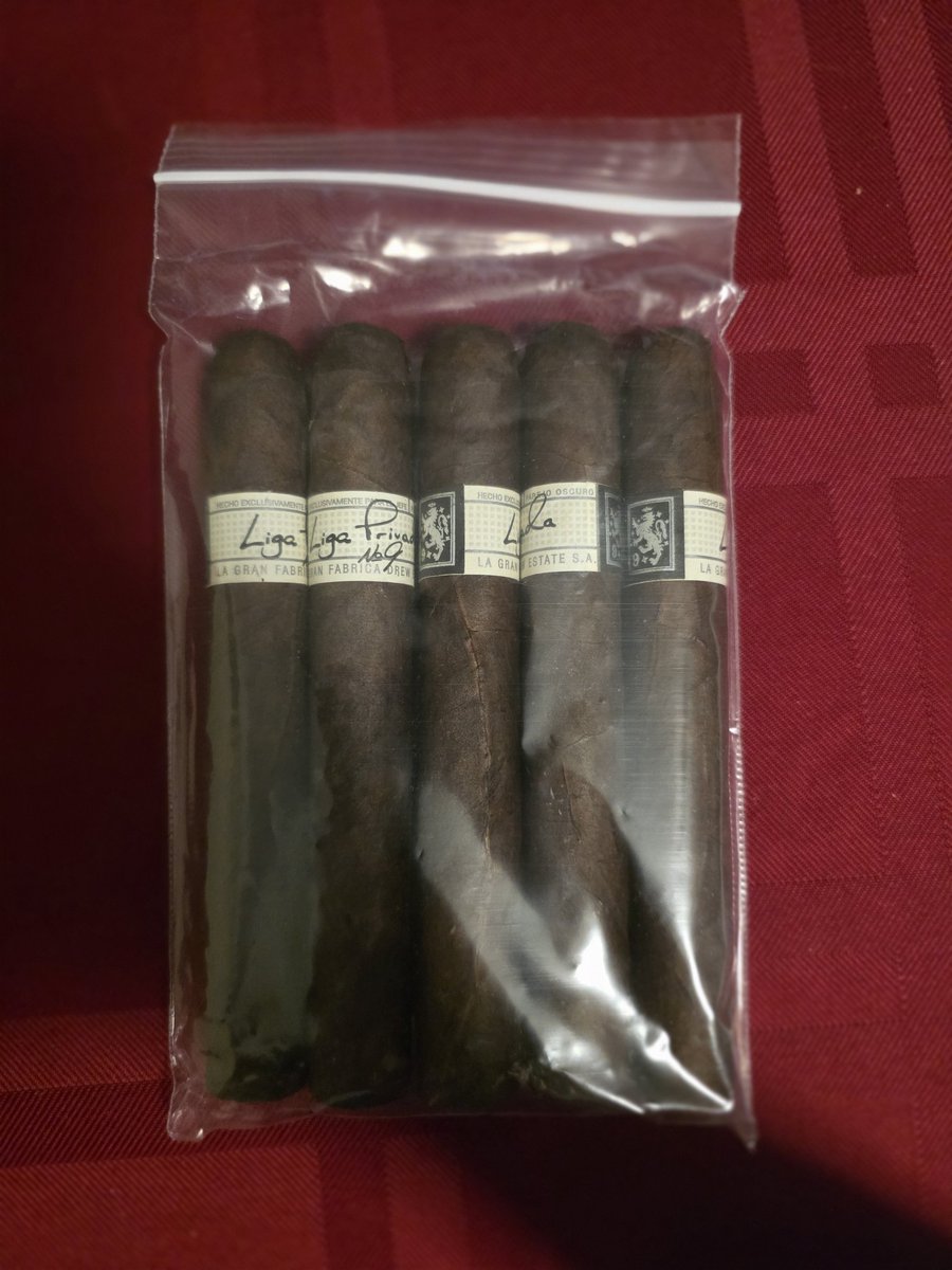 Yesterday's mail call! Cheers! #cigars #pssita #smokeitup #roxcigarsyndicate #rcscrew