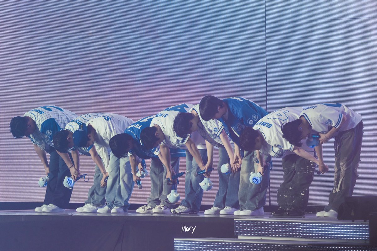 250822 Super Show 10 in Seoul Day1
감사합니다💙🤚🏻
<a href="/SJofficial/">SUPER JUNIOR</a> 
-
#SUPERSHOW10
#SUPERJUNIOR #슈퍼주니어