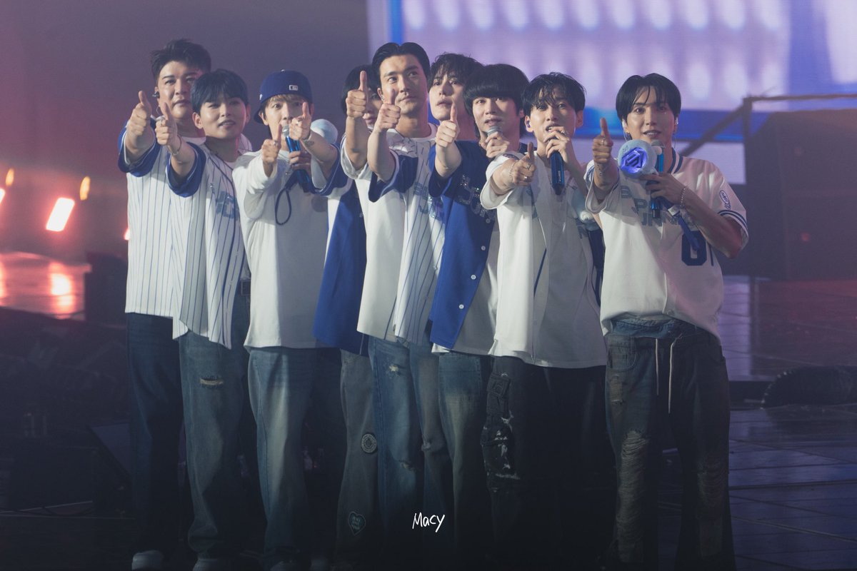 250822 Super Show 10 in Seoul Day1
모두 잘 했다💙
<a href="/SJofficial/">SUPER JUNIOR</a> 
-
#SUPERSHOW10
#SUPERJUNIOR #슈퍼주니어