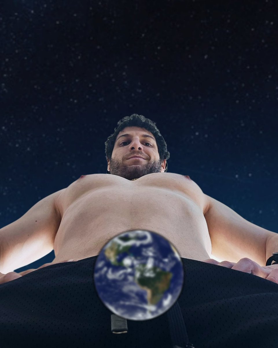Macrodisiac 🌎🧎♂️ (@loverof_macro) on Twitter photo Worship your new God, puny humans!
<a href="/GiantGymJunkie/">GiantGymJunkie</a>
#sizetwitter #macrophilia #giant #giantmen Worship your new God, puny humans!
<a href="/GiantGymJunkie/">GiantGymJunkie</a>
#sizetwitter #macrophilia #giant #giantmen