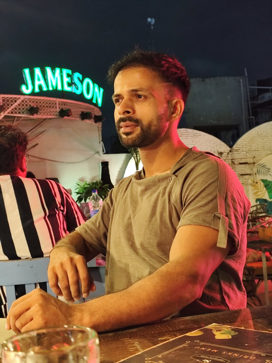 ArtistMohanshar's tweet image. हम वहाँ shine करते हैं, जहाँ लोगों की रोशनी भी  फीकी हो जाती है।&quot;
#AttitudeMode #bossvibes