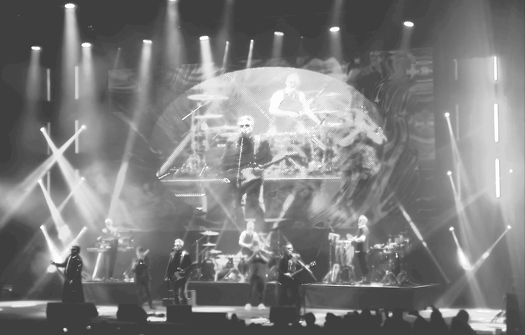 culturarockmx's tweet photo. Noche de #reggae con #lospericos en @TMetropolitanMx #teatrometropólitan desde #Argentina para la banda #mexicana 🦜🦜 #culturarockmagazine #conciertos2025 https://t.co/UcD5U919Ea