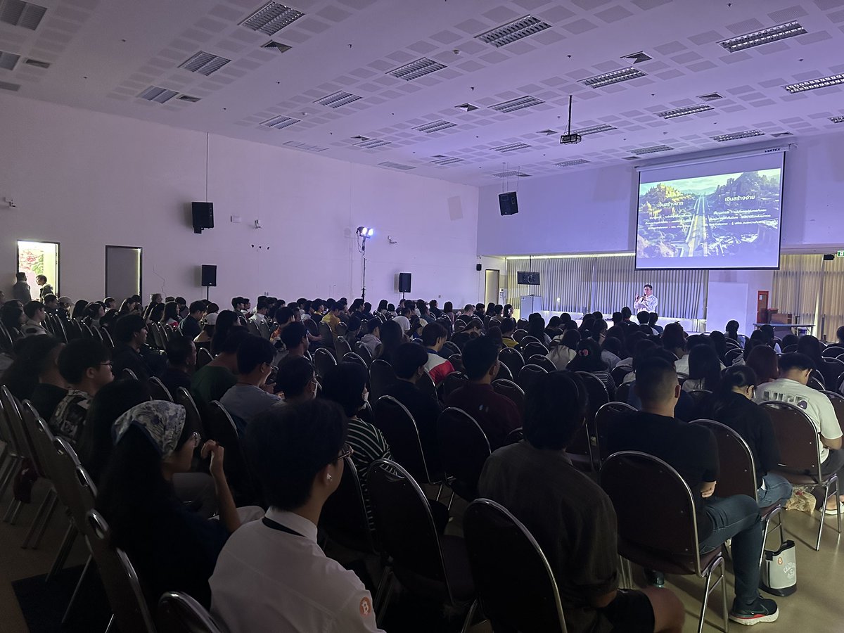 JimmyKostro's tweet photo. If the students truly understood how remarkable it is that so many Bitcoin educators have traveled here at their own expense, covering flights, accommodation, and every cost, just to give their time, they would realize how profound the knowledge being shared with them really is. https://t.co/PPCFHk5jpn