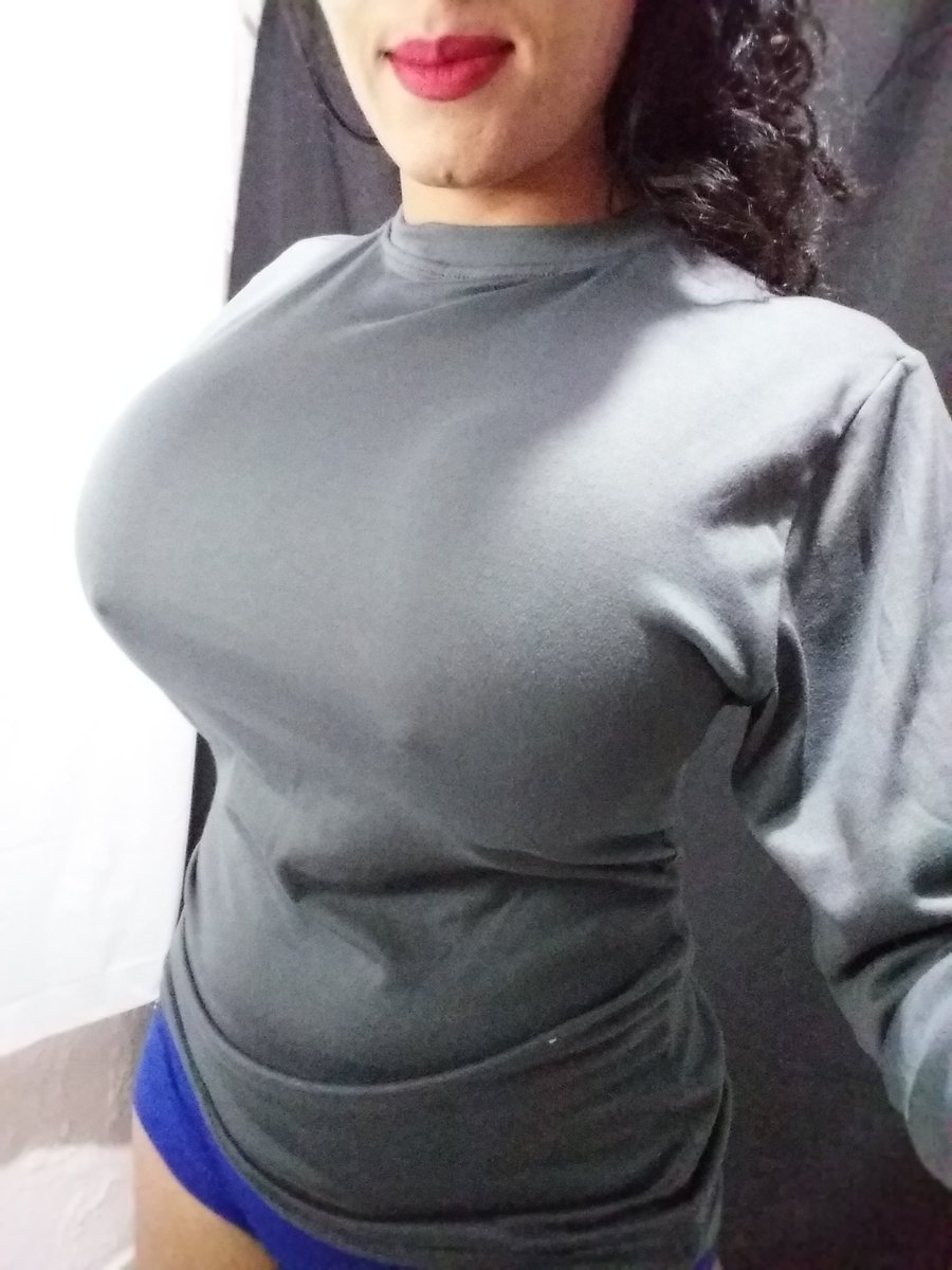 I'm live on MV <a href="/tetanicas/">Tetanicas</a>