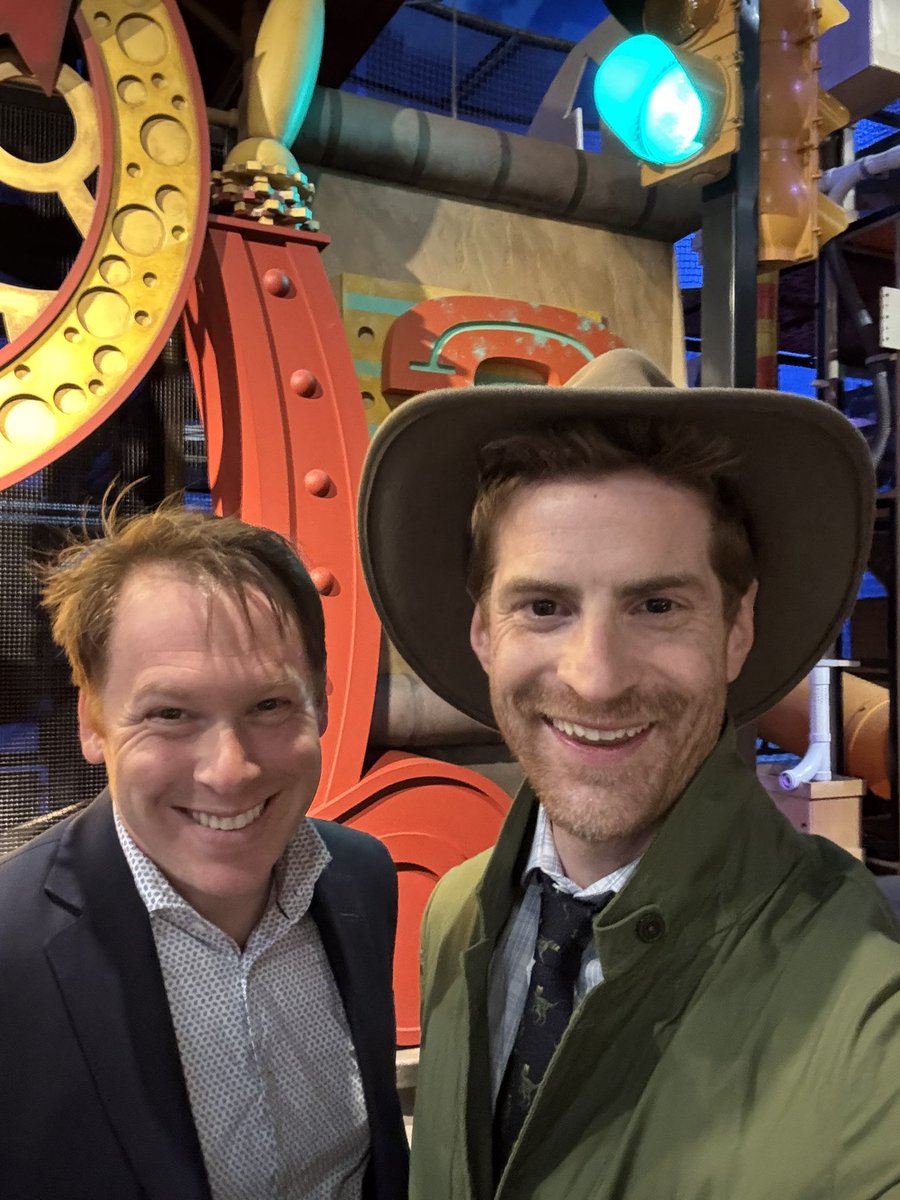 graffeo's tweet photo. Not me and @redheadfeldman ~networking~ at the #Omniplex 🤓
Congrats @HakeemShakirMD on a killer start to the third annual @OU_Neurosurgery #StrokeSymposium ! https://t.co/rZTijjAPhW