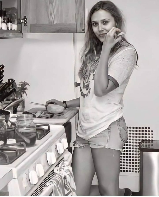 Wanda Maximoff tweet media