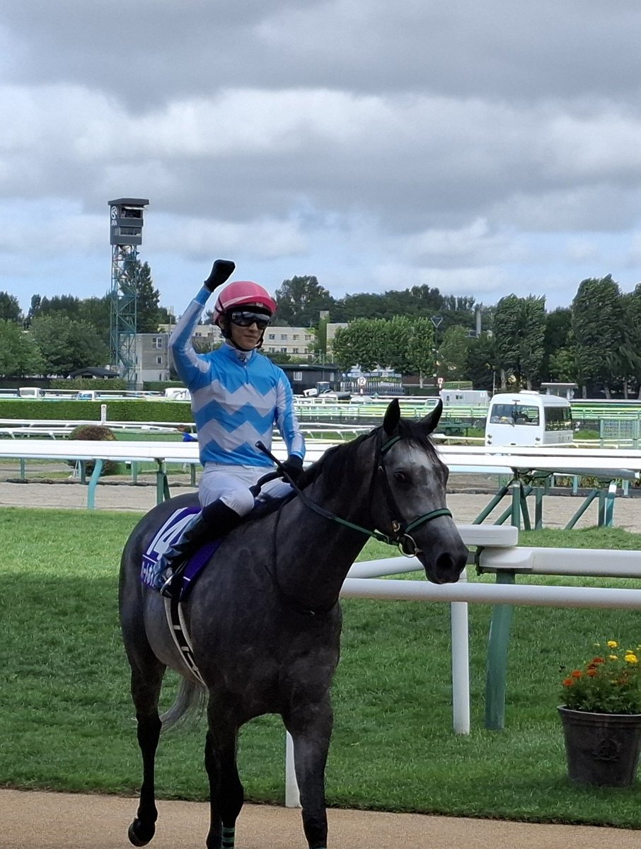 hane3uma2horse1's tweet image. 坂井瑠星騎手ガッツポーズ
#札幌競馬場
#WASJ
#ハートホイップ
#坂井瑠星 騎手