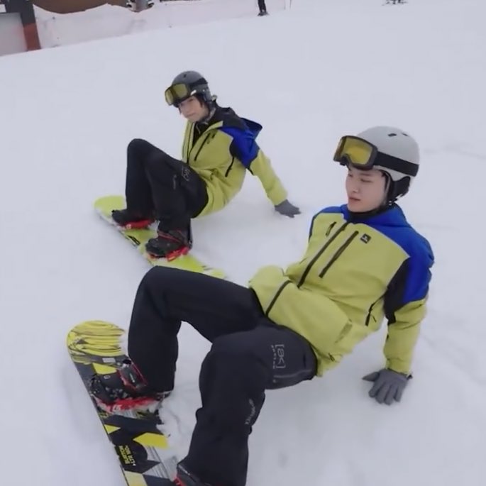 จัดอันดับบุคคลที่อวดหวานใจได้เนียนที่สุด
อันดับ 1 :