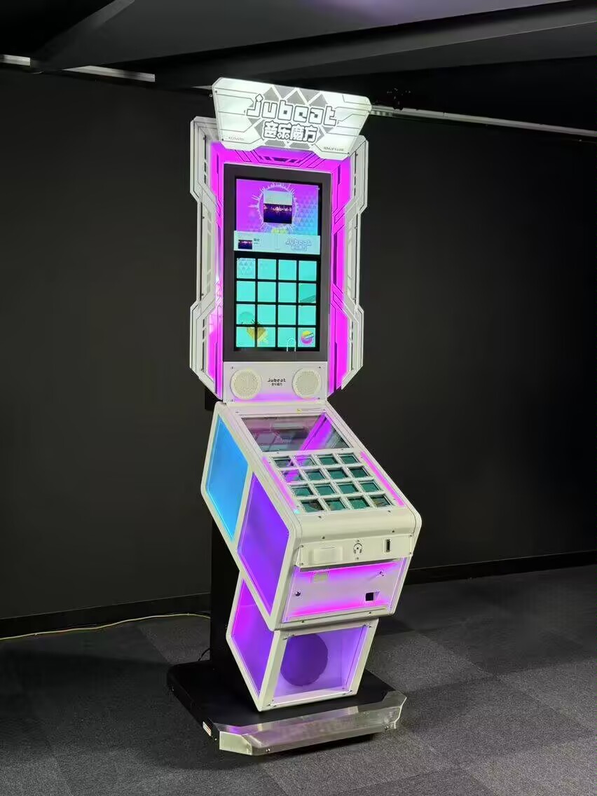Dvoid3ofCAT's tweet image. jubeat china version is release
looks really better then we first saw it at KAC2020
#rhythmgame #jubeat #arcade