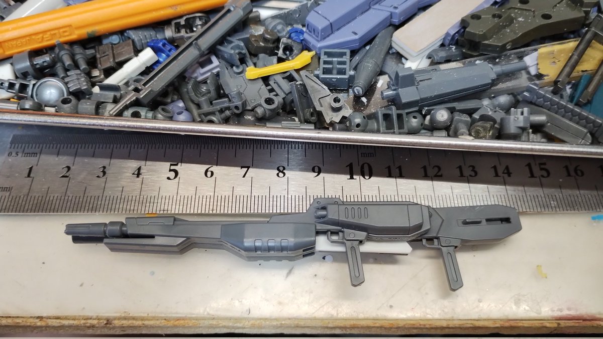 片側を延長した
もう片方も改造する