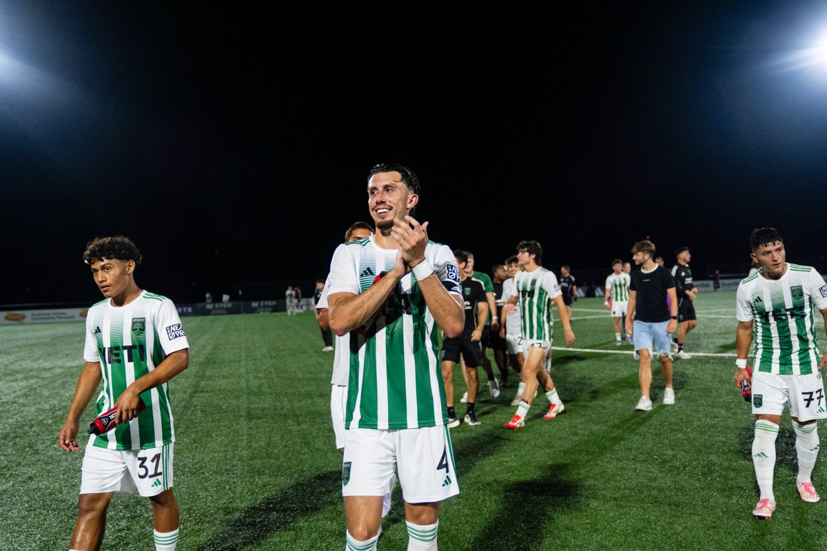 Nights like these. 💚🖤