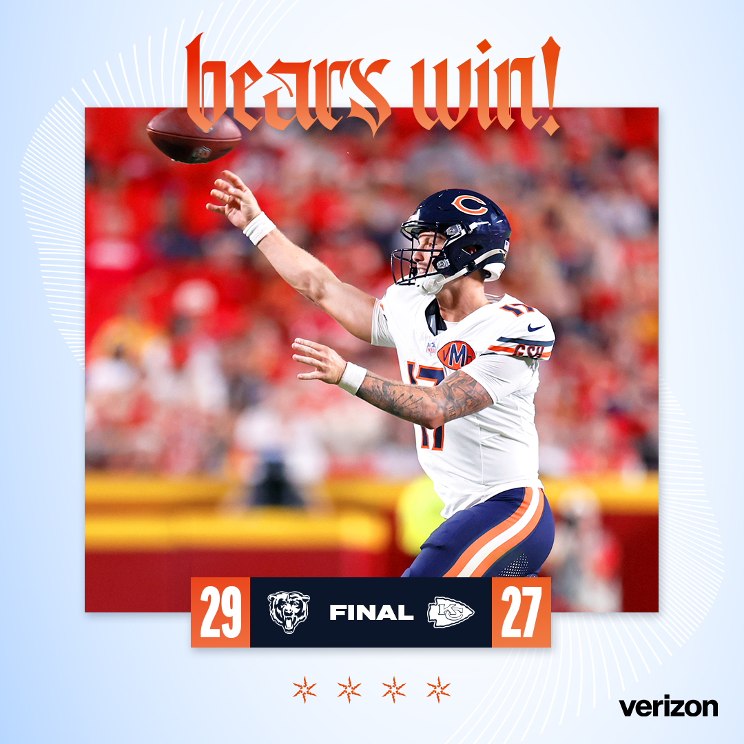 ChicagoBears's tweet image. What. A. Finish.
