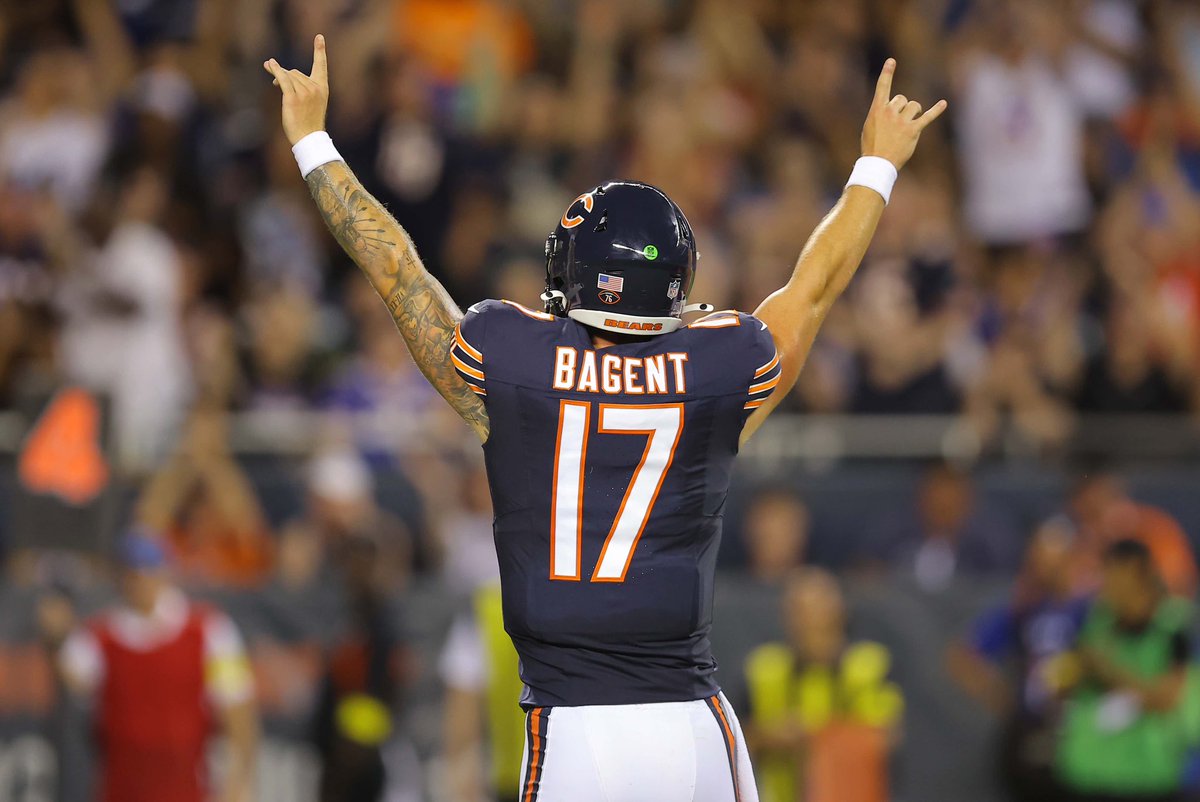 barstoolchicago's tweet photo. -Put the ink on the dotted line on generational wealth for you and your family
-Win over every football fan out there when you get emotional talking about that extension
-Throw nothing but dots in the 2 minute drill to beat the Chiefs (preseason) 

Not a bad week for our QB2. https://t.co/7DIVWqkI2d